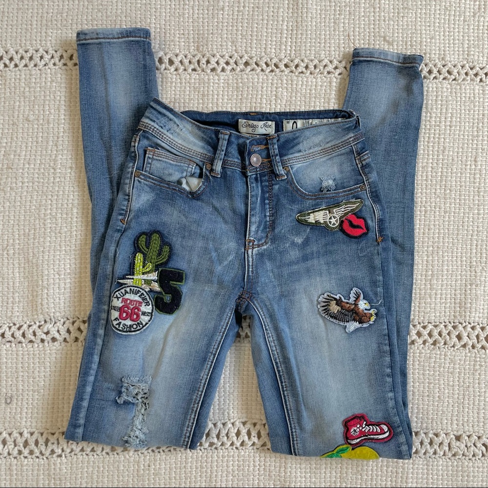Vintage Embroidered Patch Detail Skinny Jeans